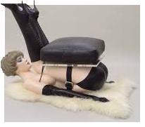 Εικόνα γυναίκα-καρέκλα